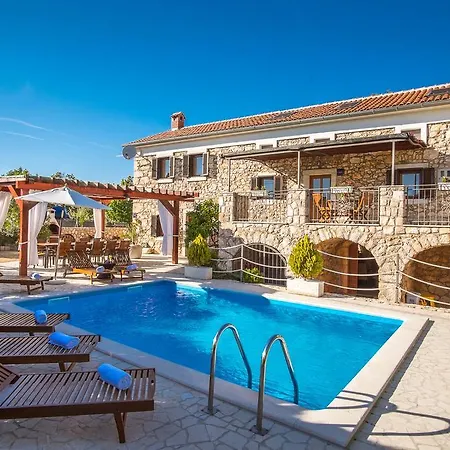 Villa Vita 빌라 *